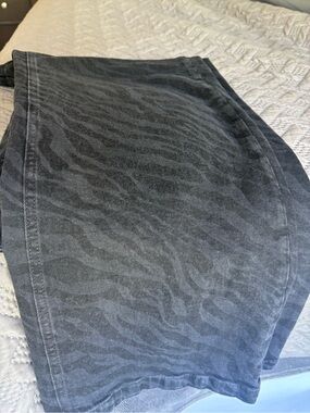 GAP High Rise Stride Animal-Print Jeans